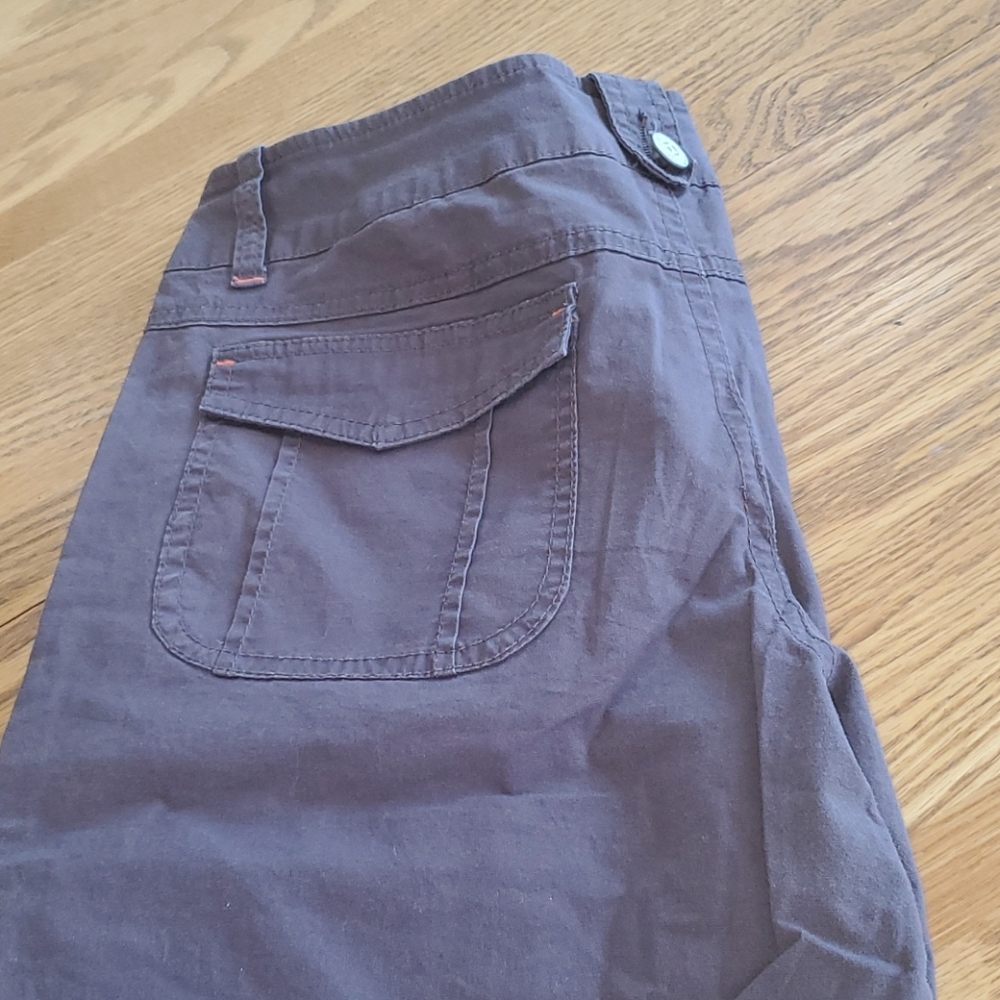 CAPRIS - Picture 4 of 5